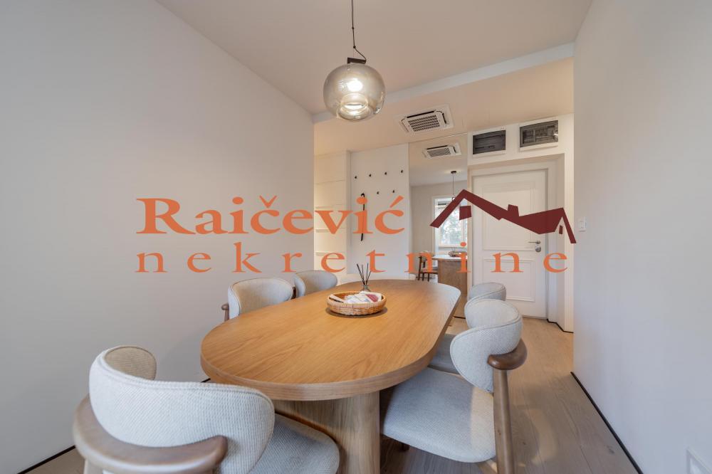 Stan na prodaju u Beogradu, Senjak, trosoban, 78m2, cena 289000 evra