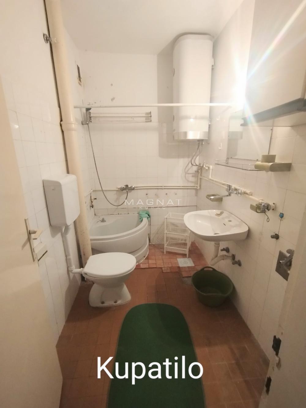 Stan na prodaju u Beogradu, Palilula, trosoban, 77m2, cena 89000 evra