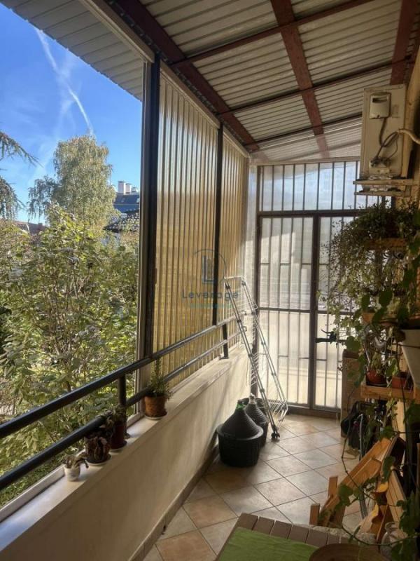 Stan na prodaju u Beogradu, Karaburma, dvoiposoban, 66m2, cena 163000 evra