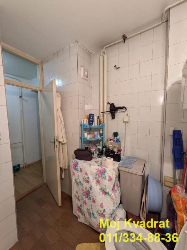 Stan na prodaju u Beogradu, Krnjača, jednoiposoban, 43m2, cena 96000 evra