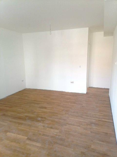 Stan na prodaju u Beogradu, Ledine, troiposoban, 74m2, cena 145000 evra