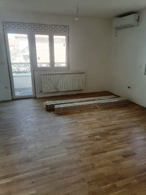 Stan na prodaju u Beogradu, Ledine, troiposoban, 74m2, cena 145000 evra