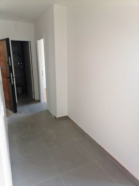 Stan na prodaju u Beogradu, Ledine, troiposoban, 74m2, cena 145000 evra