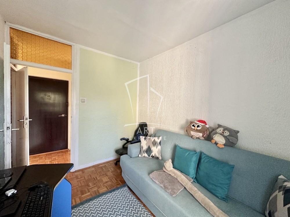 Stan na prodaju u Beogradu, Čukarica, dvosoban, 50m2, cena 133000 evra