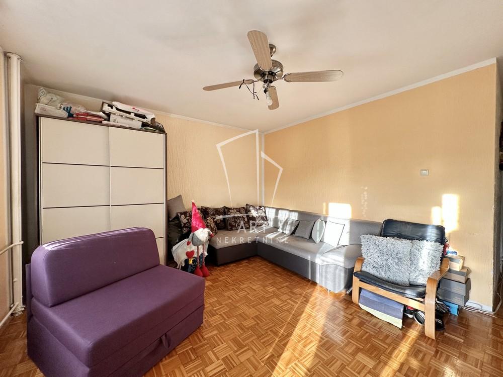 Stan na prodaju u Beogradu, Čukarica, dvosoban, 50m2, cena 133000 evra