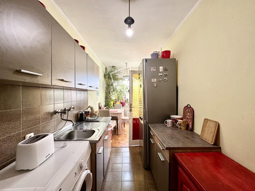 Stan na prodaju u Beogradu, Čukarica, dvosoban, 50m2, cena 133000 evra