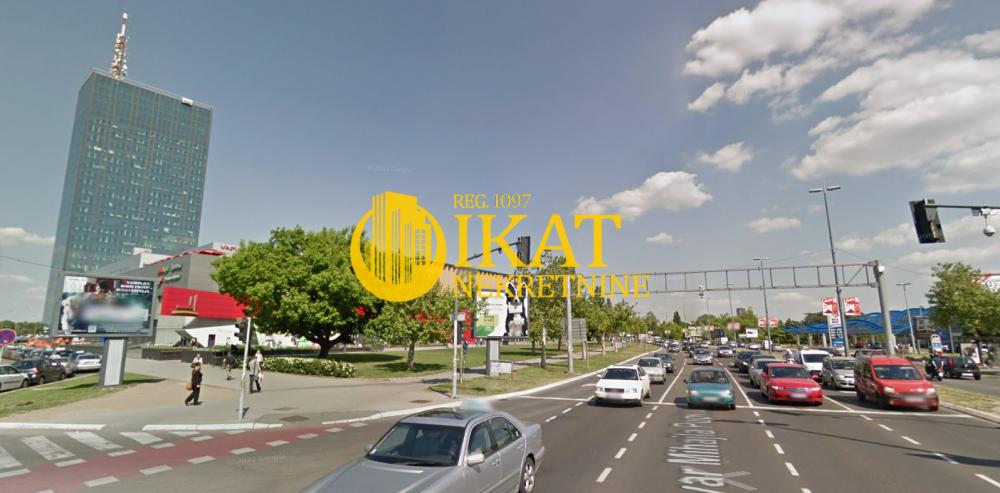 Stan na prodaju u Beogradu, Novi Beograd blok 21 (10. gimnazija), trosoban, 67m2, cena 260000 evra