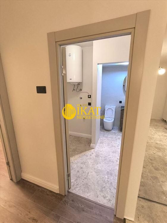 Stan na prodaju u Beogradu, Novi Beograd, dvosoban, 58m2, cena 215000 evra