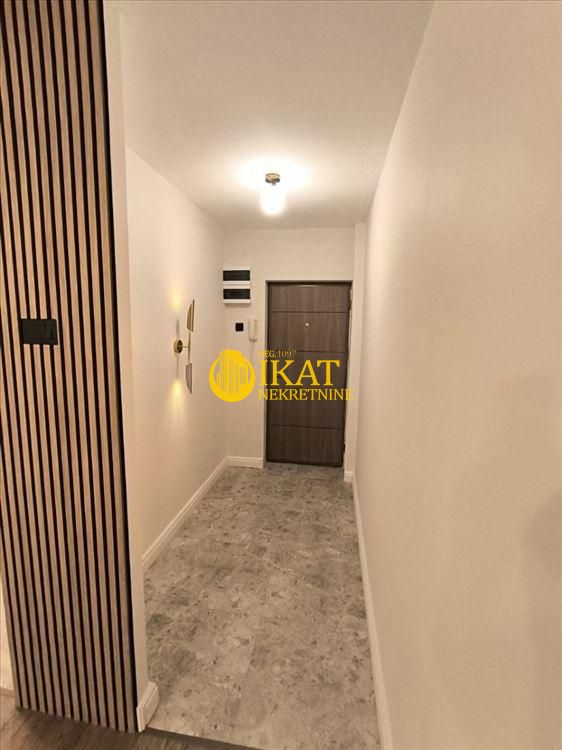 Stan na prodaju u Beogradu, Novi Beograd, dvosoban, 58m2, cena 215000 evra