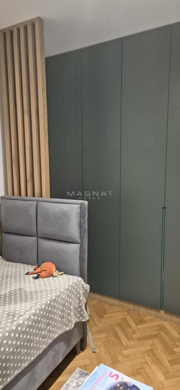 Stan na prodaju u Beogradu, Zvezdara, trosoban, 64m2, cena 265000 evra