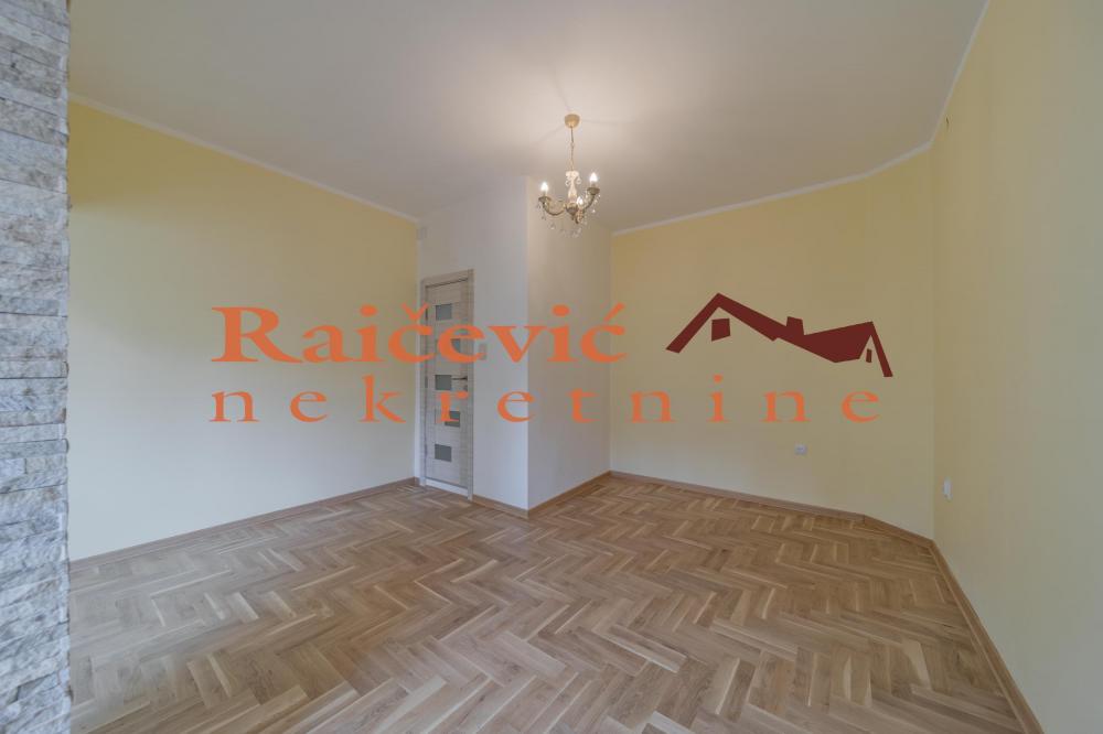 Stan na prodaju u Beogradu, Bulbulder, jednosoban, 28m2, cena 88000 evra