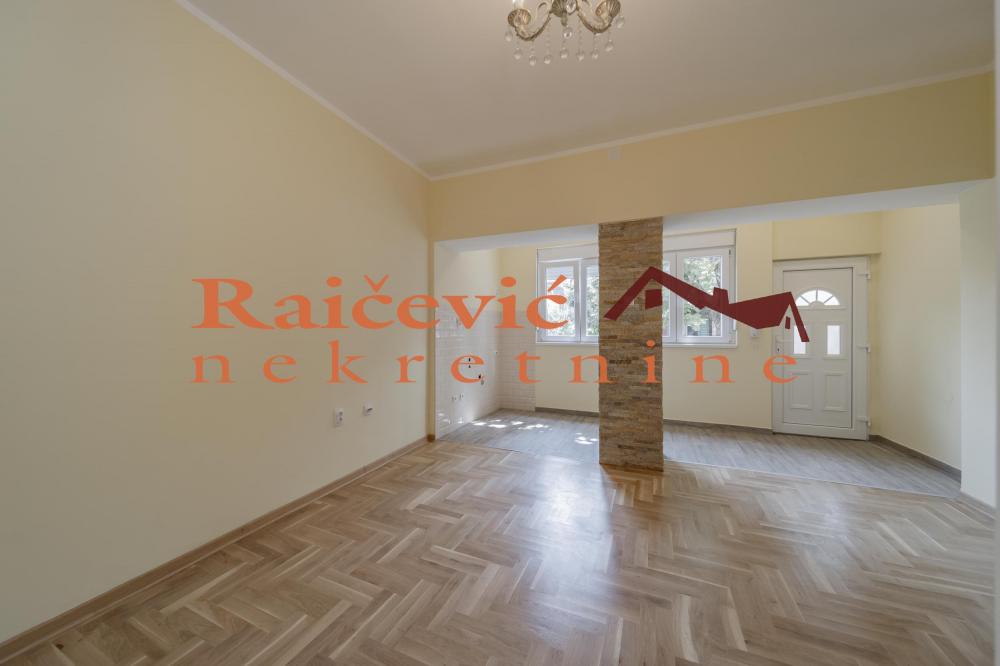 Stan na prodaju u Beogradu, Bulbulder, jednosoban, 28m2, cena 88000 evra