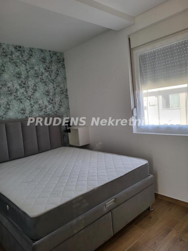 Stan na prodaju u Beogradu, Ledine, dvoiposoban, 58m2, cena 155000 evra