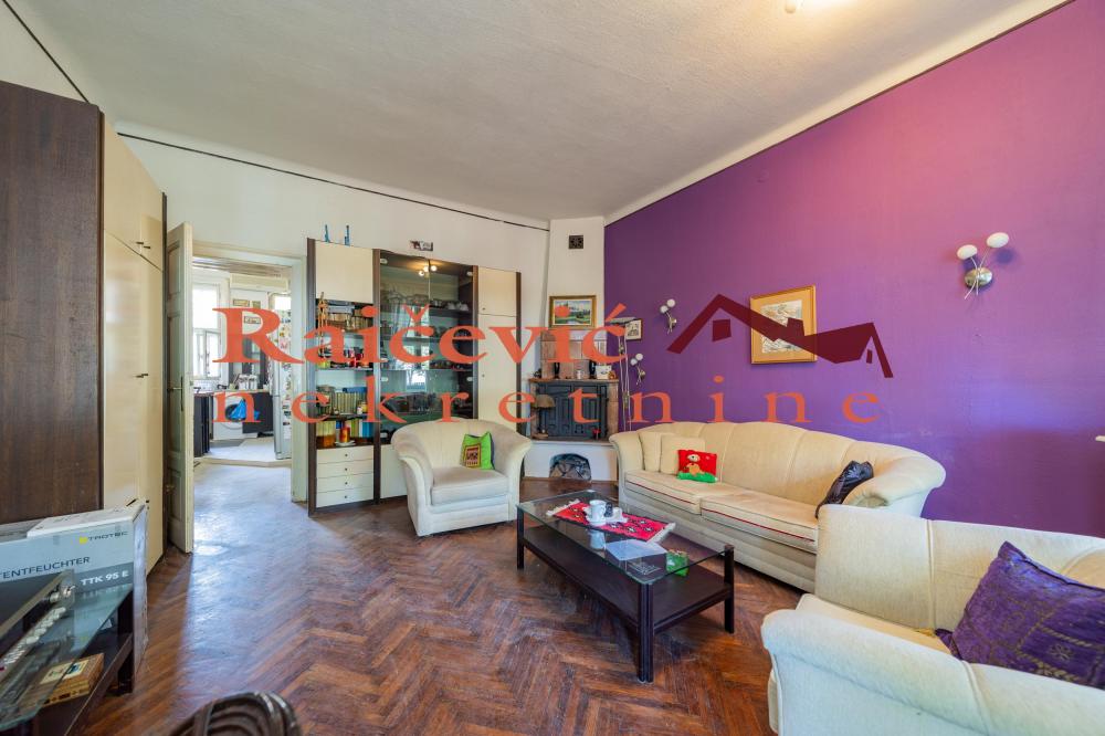 Stan na prodaju u Beogradu, Zemun, trosoban, 74m2, cena 199000 evra