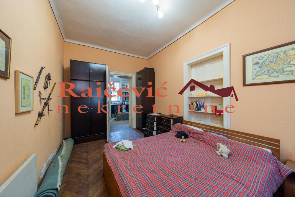 Stan na prodaju u Beogradu, Zemun, trosoban, 74m2, cena 199000 evra