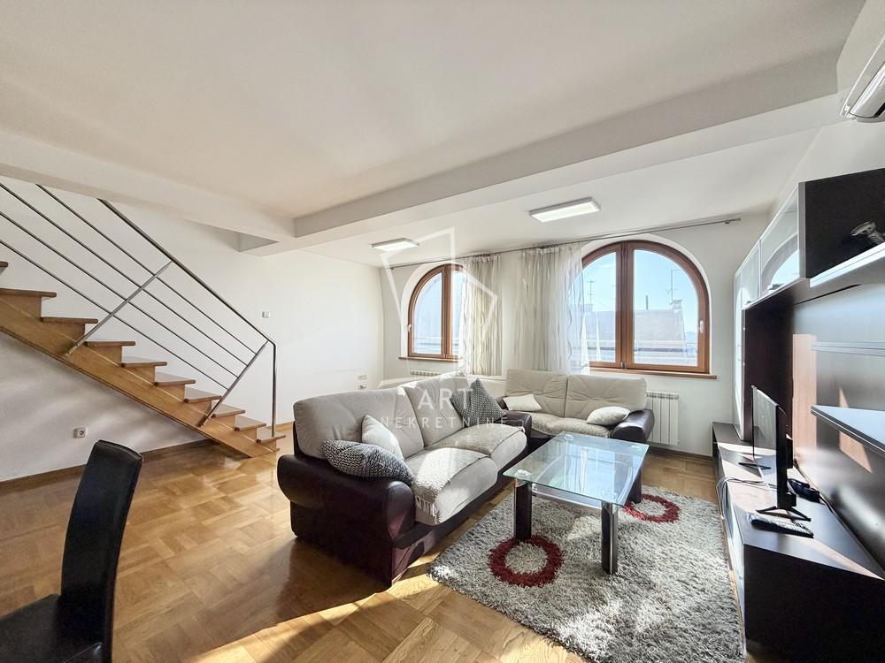 Stan na prodaju u Beogradu, Vračar, trosoban, 84m2, cena 345000 evra