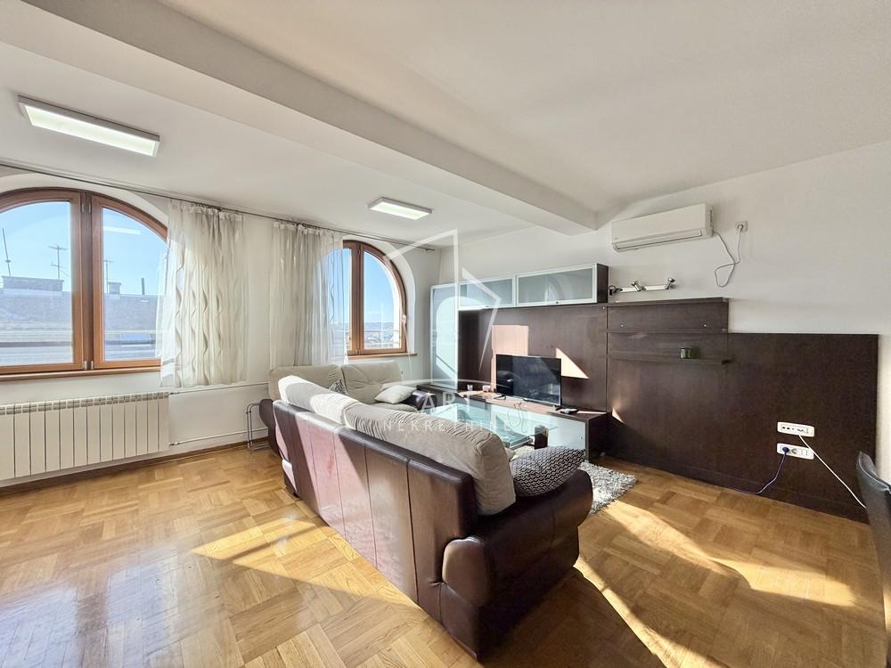 Stan na prodaju u Beogradu, Vračar, trosoban, 84m2, cena 345000 evra