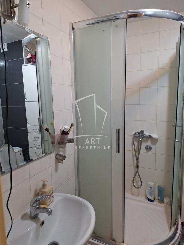 Stan na prodaju u Beogradu, Palilula, jednoiposoban, 33m2, cena 150000 evra