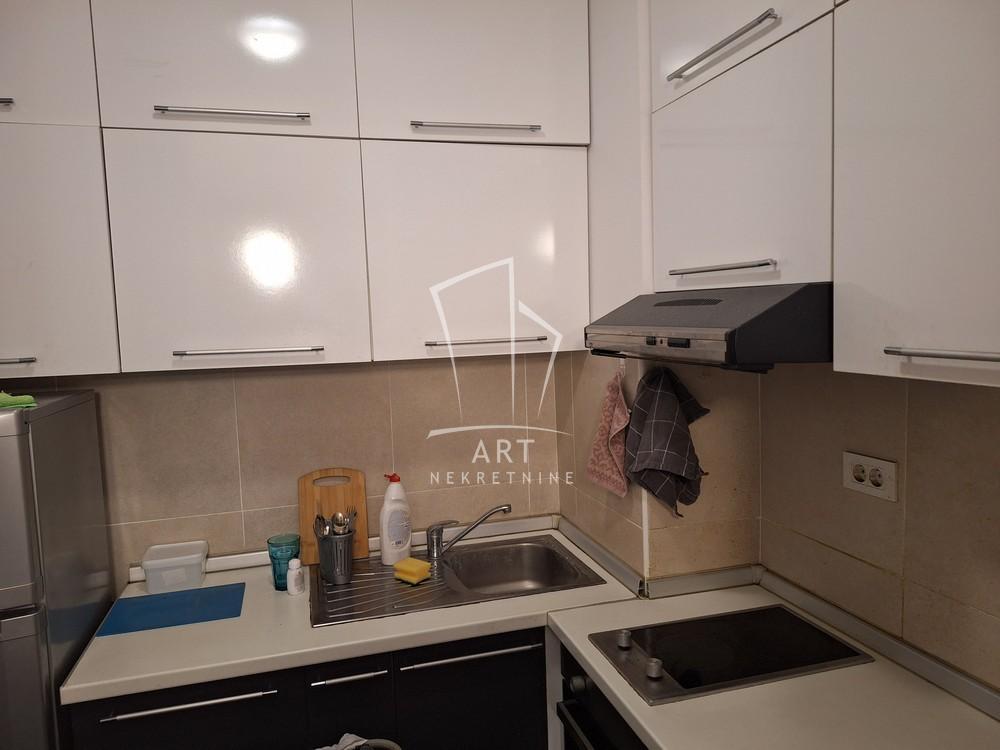 Stan na prodaju u Beogradu, Palilula, jednoiposoban, 33m2, cena 150000 evra