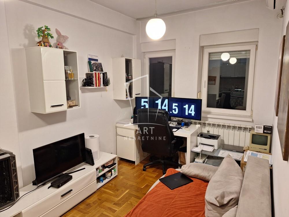 Stan na prodaju u Beogradu, Palilula, jednoiposoban, 33m2, cena 150000 evra