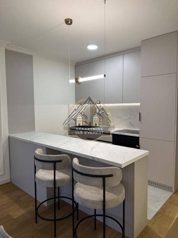 Stan na prodaju u Beogradu, Južni bulevar, jednosoban, 36m2, cena 177500 evra