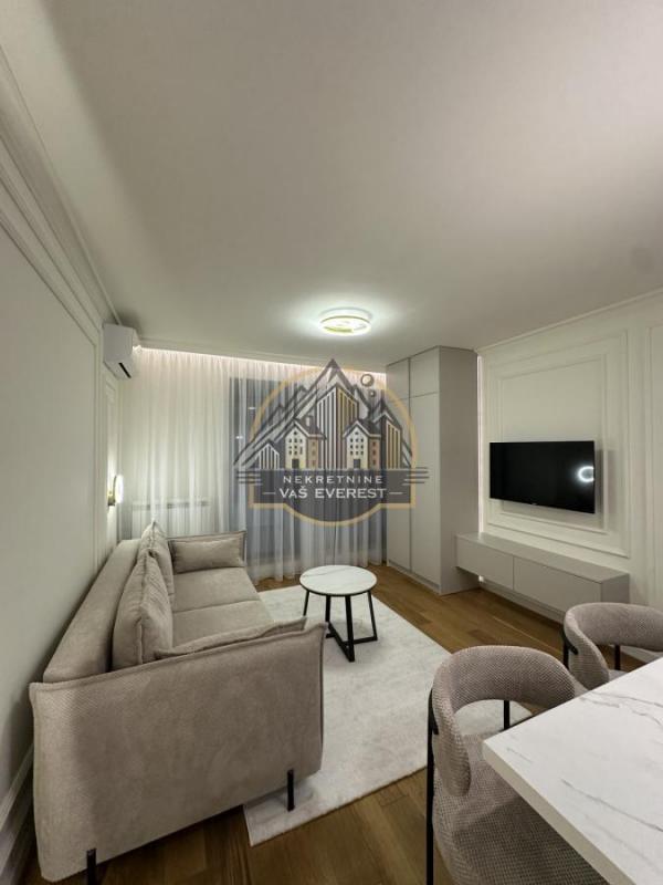 Stan na prodaju u Beogradu, Južni bulevar, jednosoban, 36m2, cena 177500 evra