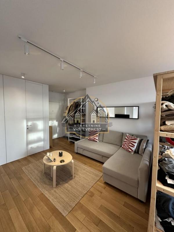 Stan na prodaju u Beogradu, Donji Dorćol, jednoiposoban, 68m2, cena 272000 evra