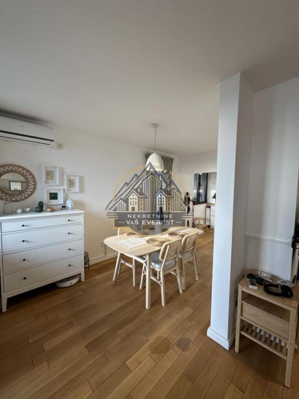 Stan na prodaju u Beogradu, Donji Dorćol, jednoiposoban, 68m2, cena 272000 evra