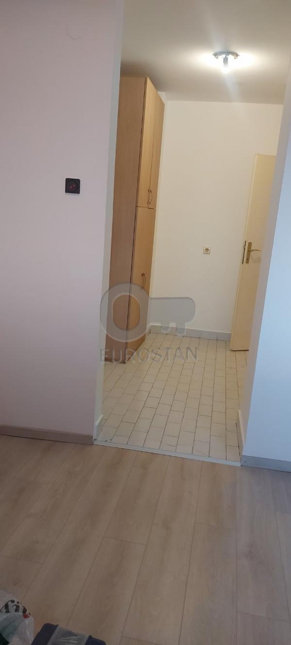 Stan na prodaju u Beogradu, Čukarica, jednosoban, 41m2, cena 129000 evra