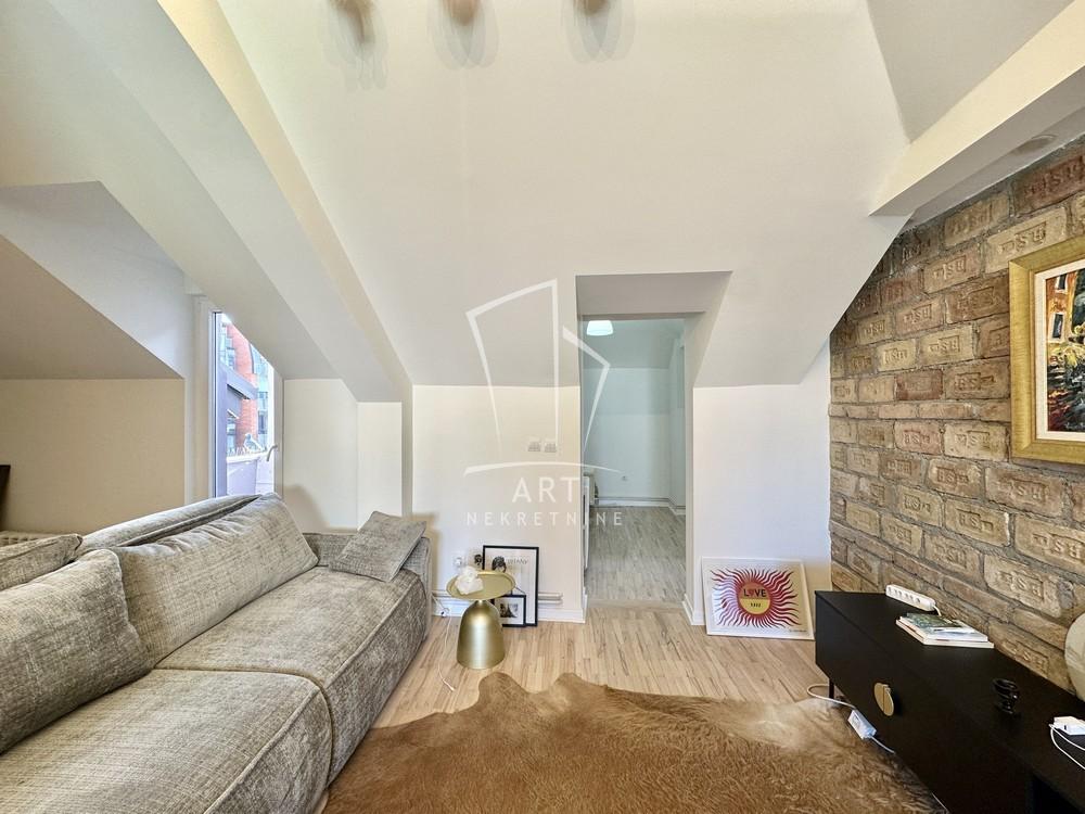 Stan na prodaju u Beogradu, Vračar, trosoban, 76m2, cena 309000 evra