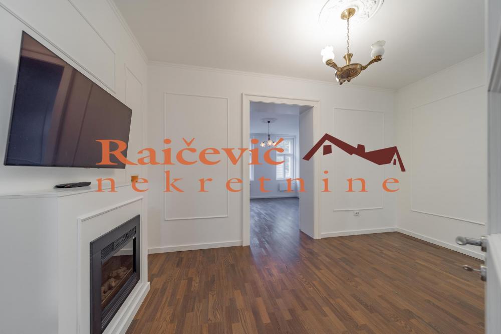 Stan na prodaju u Beogradu, Beograd (centar), dvosoban, 47m2, cena 220000 evra