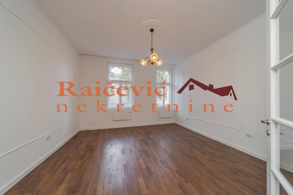 Stan na prodaju u Beogradu, Beograd (centar), dvosoban, 47m2, cena 220000 evra