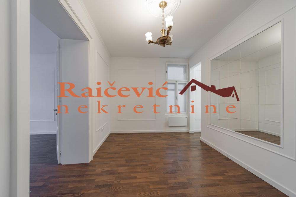 Stan na prodaju u Beogradu, Beograd (centar), dvosoban, 47m2, cena 220000 evra