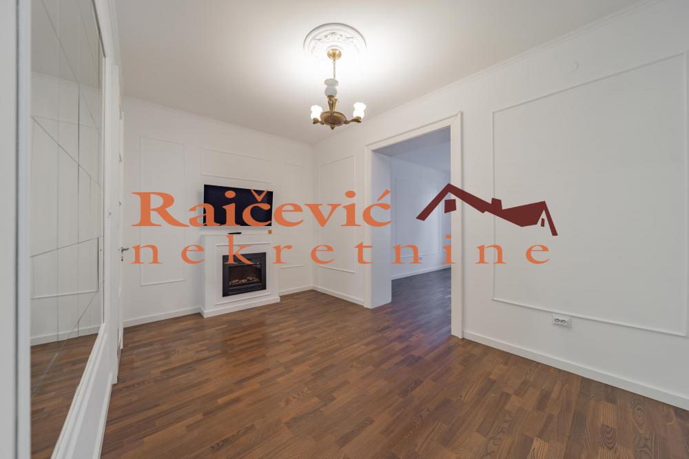 Stan na prodaju u Beogradu, Beograd (centar), dvosoban, 47m2, cena 220000 evra