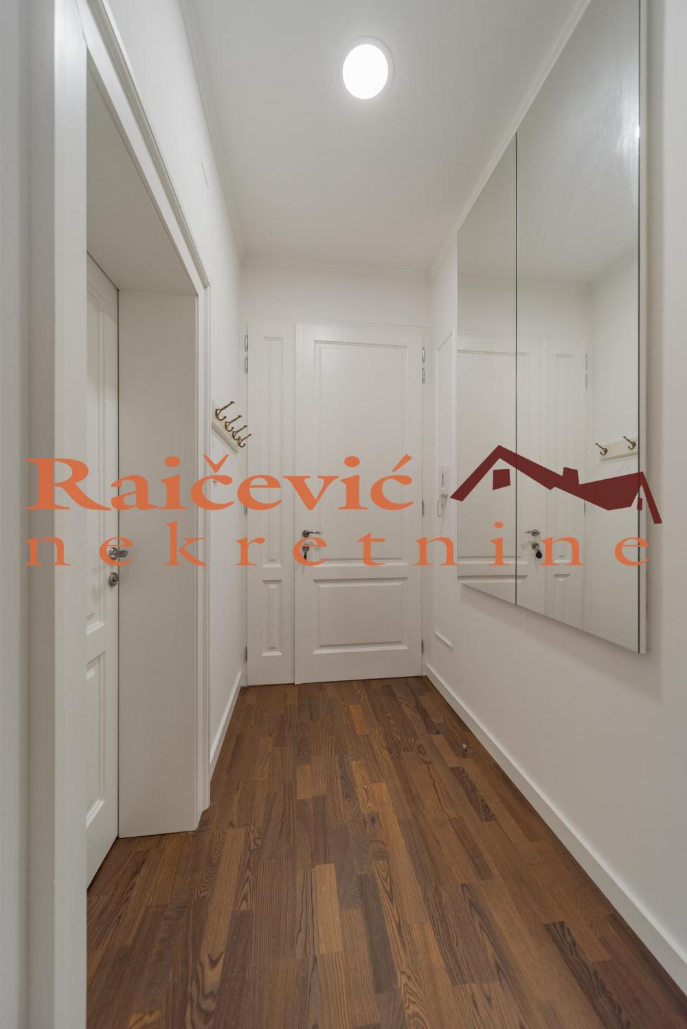 Stan na prodaju u Beogradu, Beograd (centar), dvosoban, 47m2, cena 220000 evra