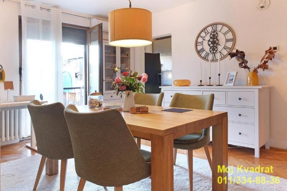 Stan na prodaju u Beogradu, Bežanijska kosa, trosoban, 81m2, cena 269000 evra