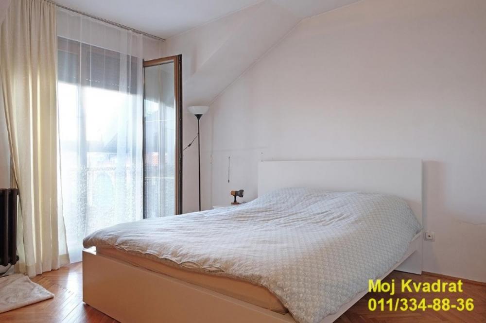 Stan na prodaju u Beogradu, Bežanijska kosa, trosoban, 81m2, cena 269000 evra