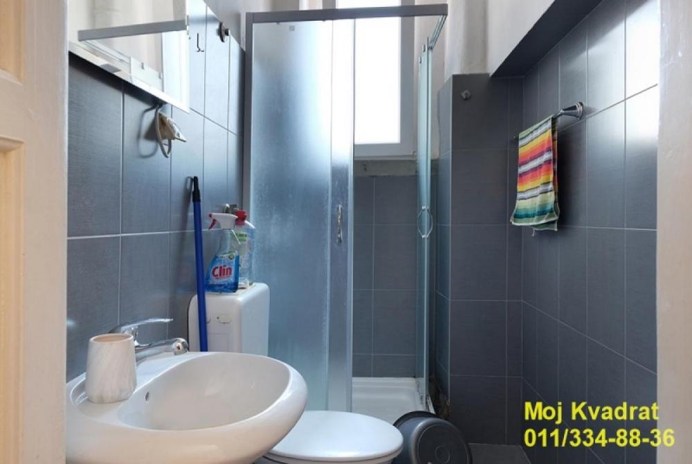 Stan na prodaju u Beogradu, Hadžipopovac, cetvorosoban, 75m2, cena 225000 evra