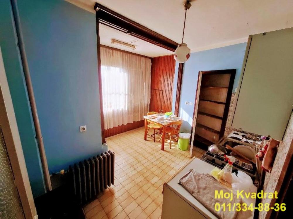 Stan na prodaju u Beogradu, Beograd (Ekonomski fakultet), jednosoban, 36m2, cena 175000 evra