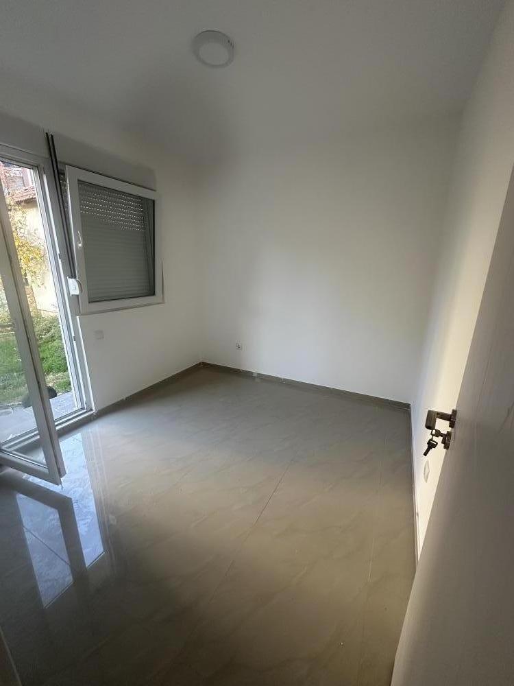 Stan na prodaju u Beogradu, Borča, trosoban, 92m2, cena 170200 evra