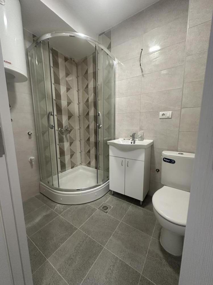 Stan na prodaju u Beogradu, Borča, trosoban, 92m2, cena 170200 evra