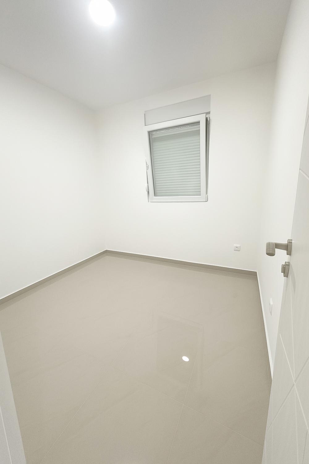 Stan na prodaju u Beogradu, Borča, trosoban, 92m2, cena 170200 evra