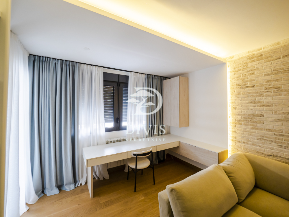 Stan na prodaju u Beogradu, Rakovica,Vidikovac, cetvorosoban, 110m2, cena 340000 evra