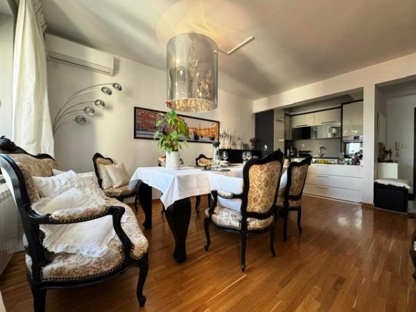 Stan na prodaju u Beogradu, Cvetanova ćuprija, trosoban, 87m2, cena 199900 evra