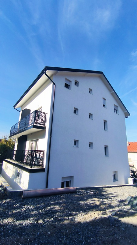 Stan na prodaju u Beogradu, Kaluđerica, jednoiposoban, 37m2, cena 66600 evra