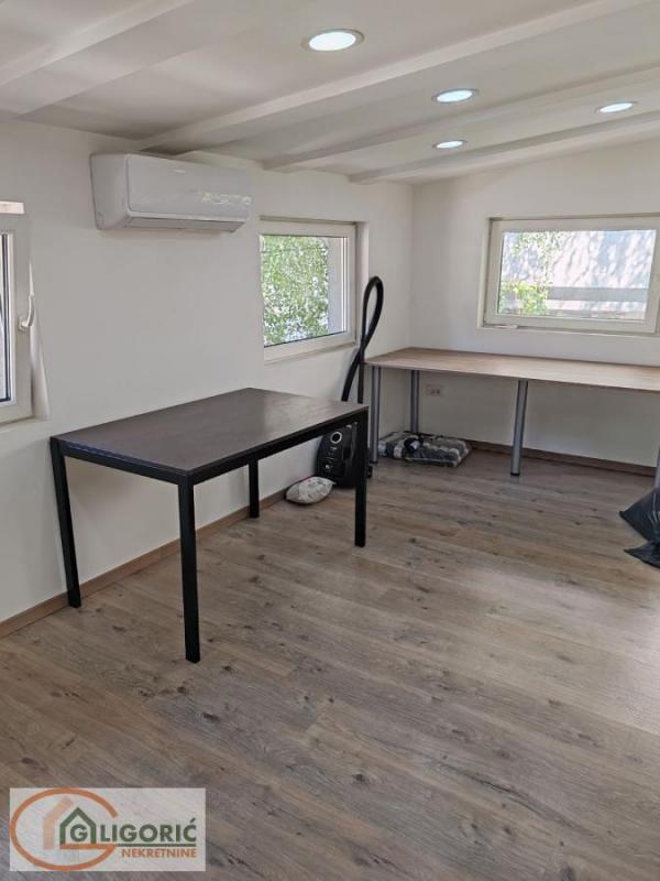 Stan na prodaju u Beogradu, Profesorska kolonija, trosoban, 72m2, cena 250000 evra