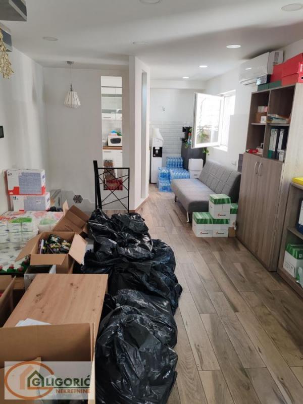 Stan na prodaju u Beogradu, Profesorska kolonija, trosoban, 72m2, cena 250000 evra