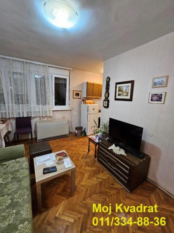 Stan na prodaju u Beogradu, Beograd (Poštanska štedionica), jednoiposoban, 32m2, cena 135000 evra