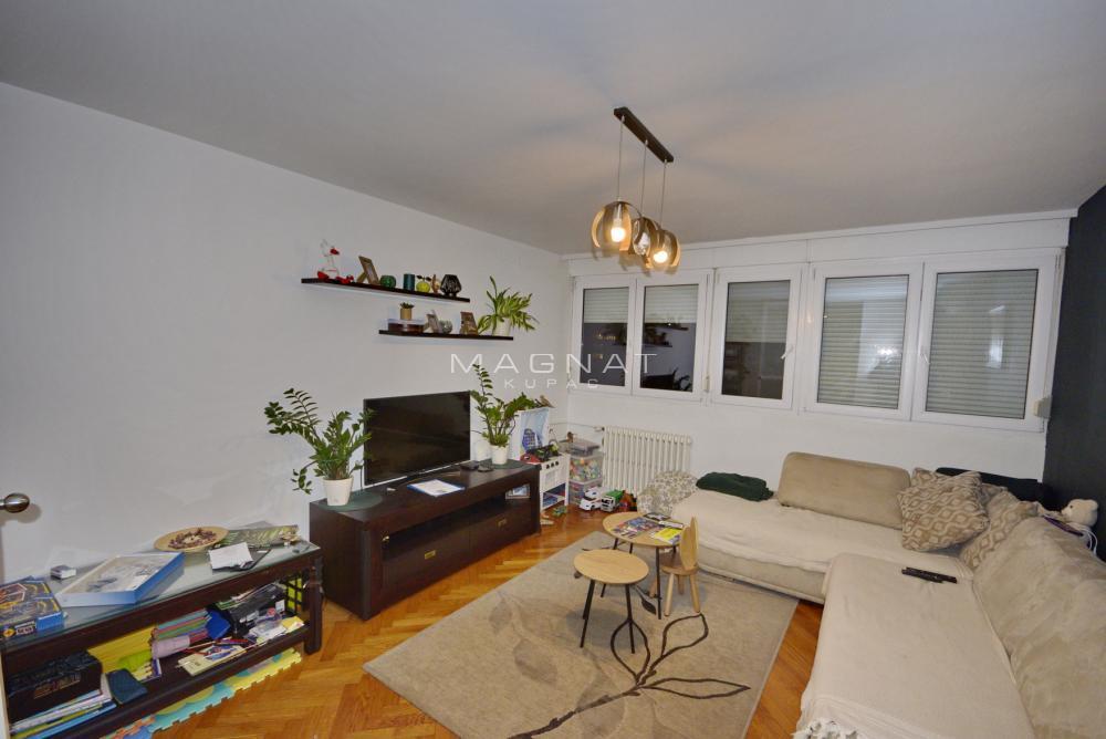 Stan na prodaju u Beogradu, Novi Beograd, dvosoban, 60m2, cena 215000 evra