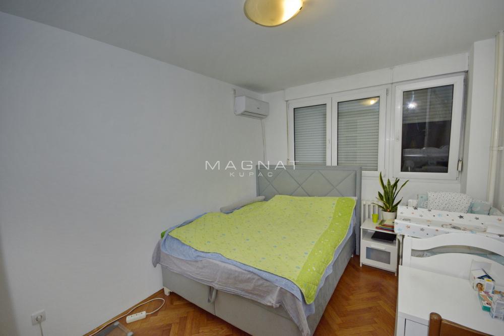 Stan na prodaju u Beogradu, Novi Beograd, dvosoban, 60m2, cena 215000 evra